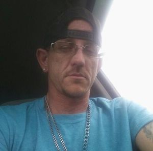 Meet your Posher, Dustin